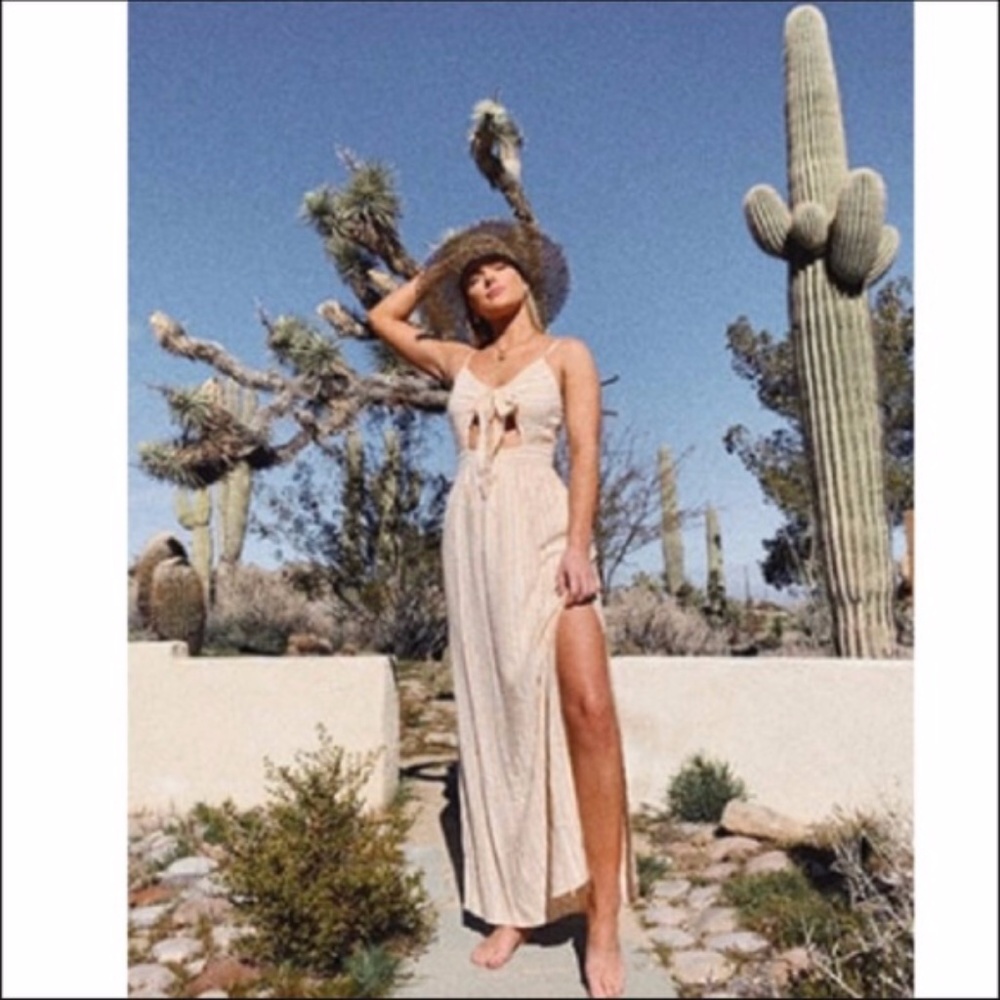 Forever 21 Striped Cutout Maxi Dress